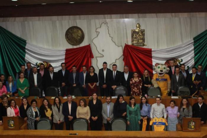 Reconocen en el Congreso de NL a los Tigres UANL por sus campeonatos en ...