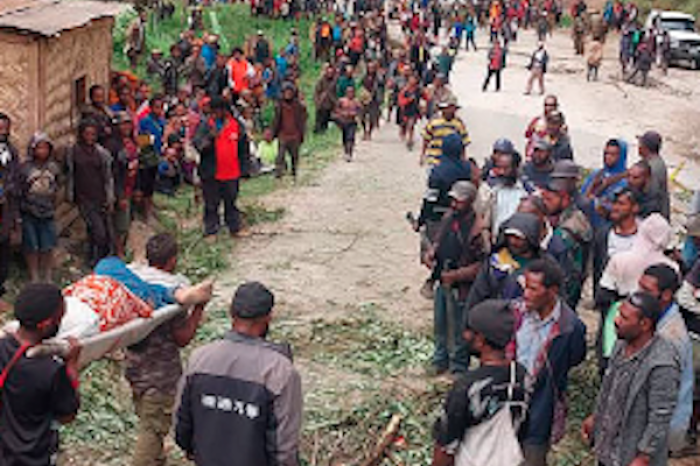 Avalancha en Papúa Nueva Guinea sepulta a más de 300 personas
