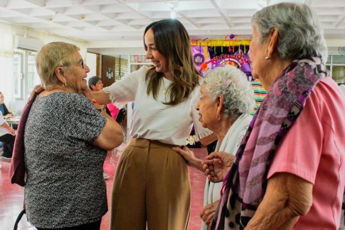 Promueve Gobierno de Monterrey trato digno a adultos mayores