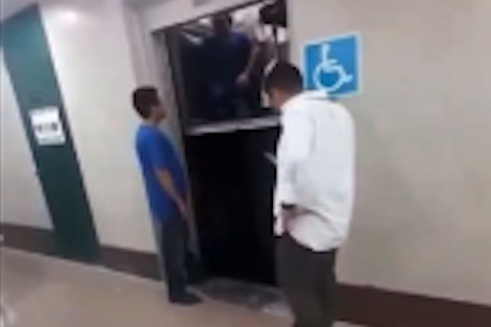 Avería en elevador del IMSS en Veracruz deja atrapadas a tres personas