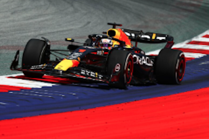 Verstappen domina y obtiene la Pole para la carrera sprint en Austria