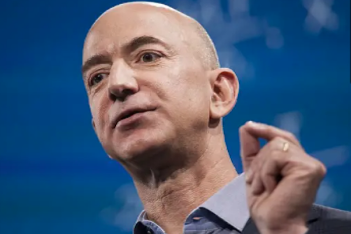 ¿Cuánto tendrías que ganar para igualar la fortuna de Jeff Bezos?