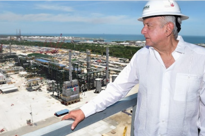 López Obrador presume ahorro de 330 mil mdp en Refinería Dos Bocas