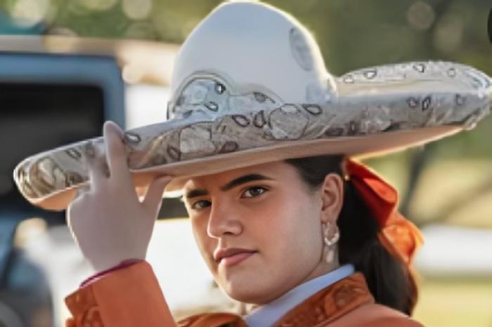 Camila Fernández interpretará el Himno Nacional Mexicano en la pelea del Canelo