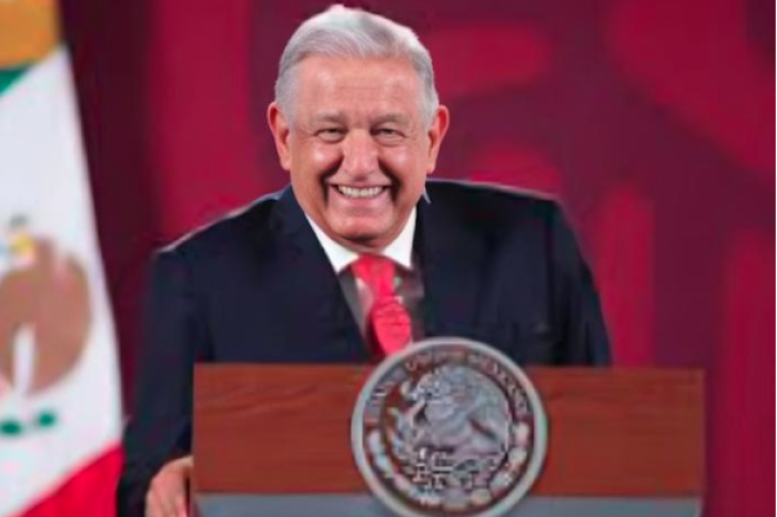  López Obrador se despide de las 