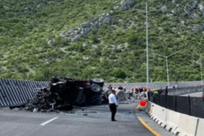 Trágico accidente en la autopista Saltillo-Monterrey deja al menos cuatro muertos