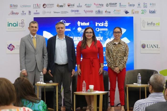 Promueve INFONL “Data Week Nuevo León 2024” en la Feria Internacional del Libro