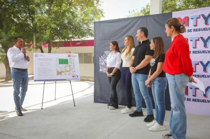 Supervisa Adrián avance en rehabilitación de espacio municipal en Provileón San Bernabé