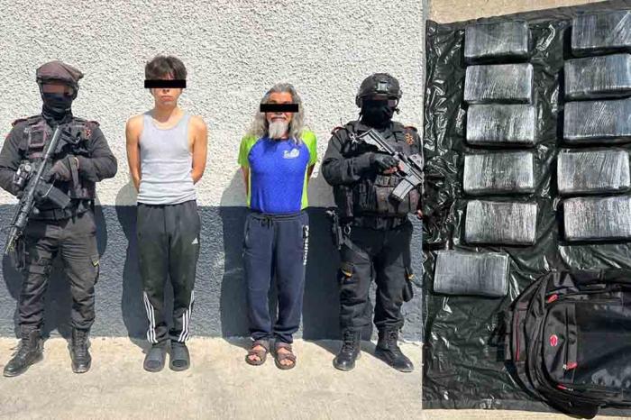 Capturan a dos hombres con 11 kilos de cocaí