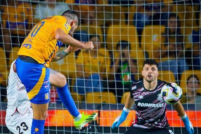 Tigres derrota a Toluca y asegura el segundo 