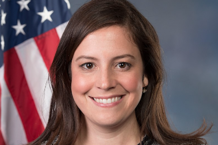 Donald Trump nombra a Elise Stefanik embajado