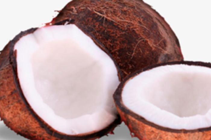 El agua de coco, la bebida natural que fortalece el sistema inmune y protege los riñones