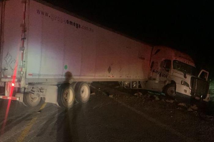 Tragedia en carretera Monterrey-Nuevo Laredo: Tres muertos y un lesionado en accidente vial