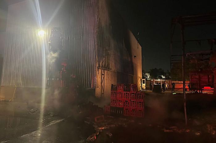 Se incendia fábrica de coca-cola en Guadalup