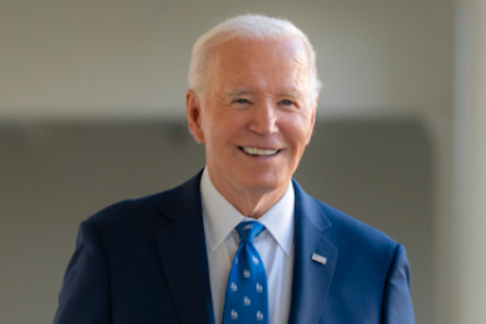 Biden critica decisión de Meta de eliminar la verificación de contenidos