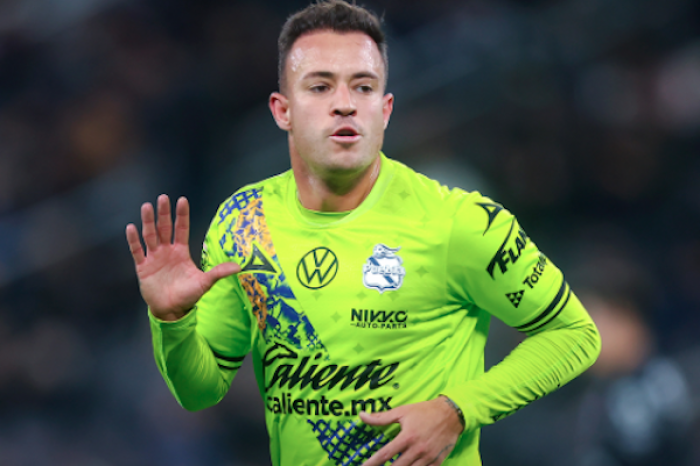 Puebla le arrebata el triunfo a Rayados en el último suspiro