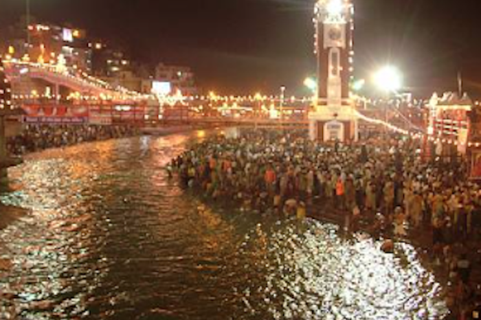 Estampida en el Kumbh Mela deja al menos 15 muertos y varios heridos