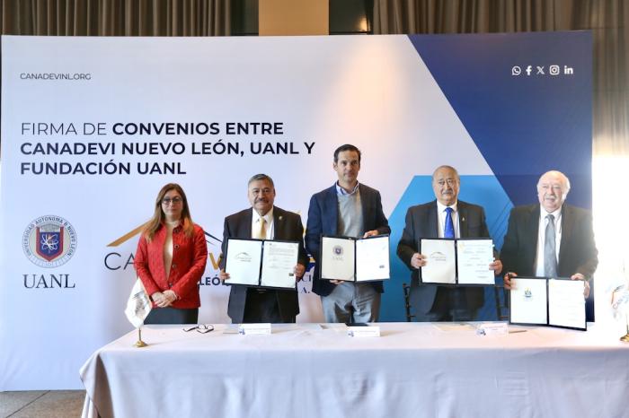 UANL y CANADEVI firman convenio que consolida