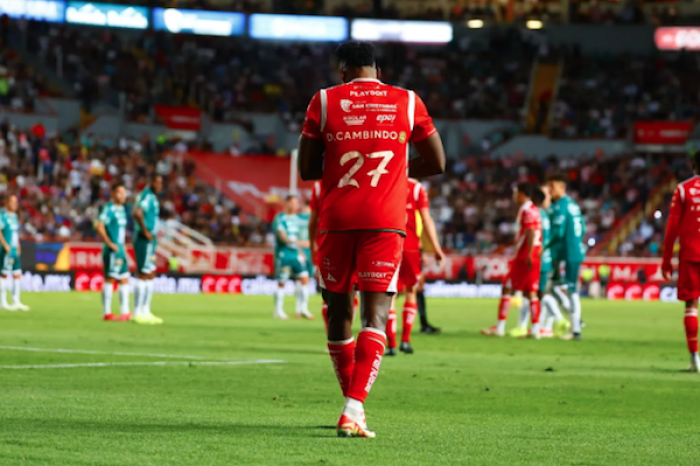 Necaxa sorprende al líder León con un triunfo heroico